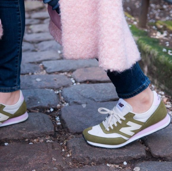 new balance 373 latte